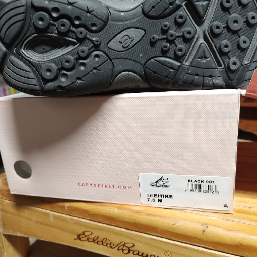Easy Spirit Black Athletic Shoes